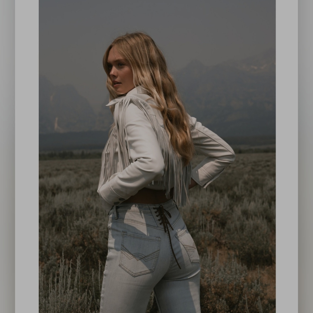 "IDYLLWIND " WOMEN'S GENUINE LEATHER TIE IN THE BACK FLARED JEANS - LIGHT BLUE